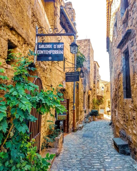 Les Baux de Provence Village